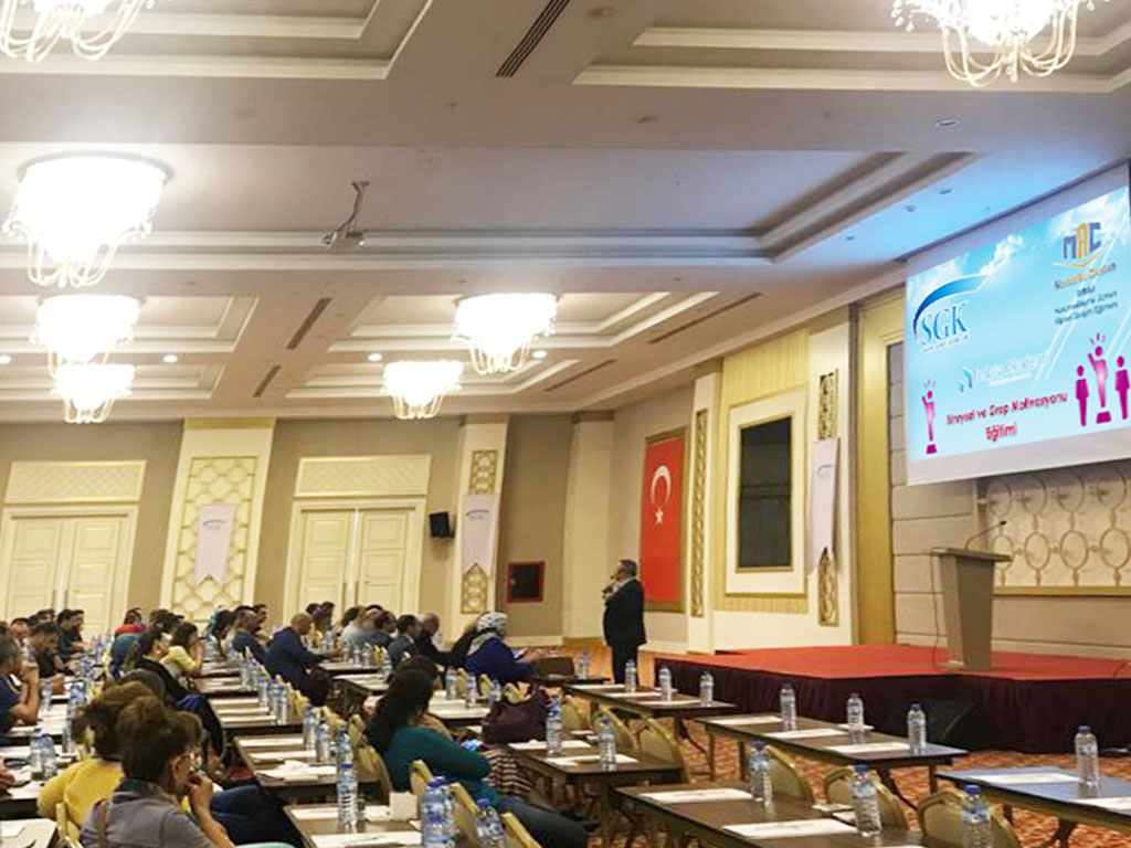 Fikirlerinizi Kurumsallaştırmak İçin Çabalıyoruz